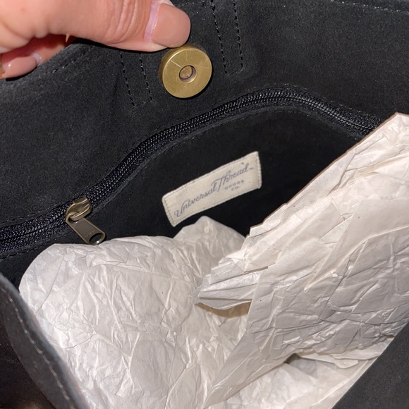 NWT Universal Thread Purse - Picture 3 of 3